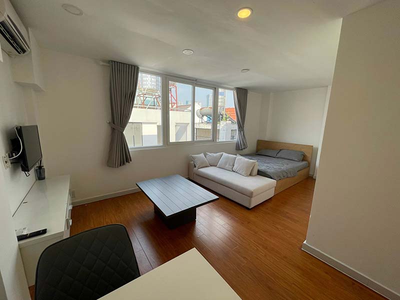 Bright studio serviced apartment leasing on Truong Sa Street, Binh Thanh District