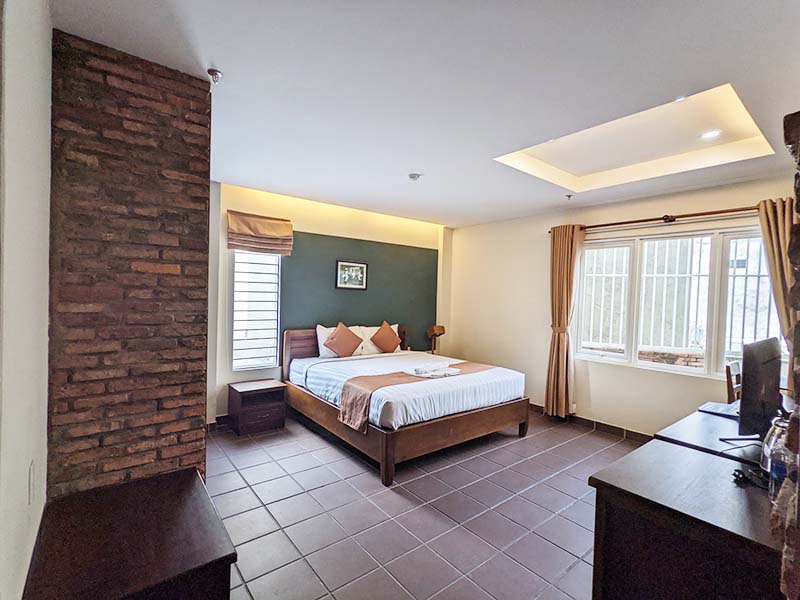 Two bedrooms serviced flat for rent on Hoang Dieu Street, Phu Nhuan District
