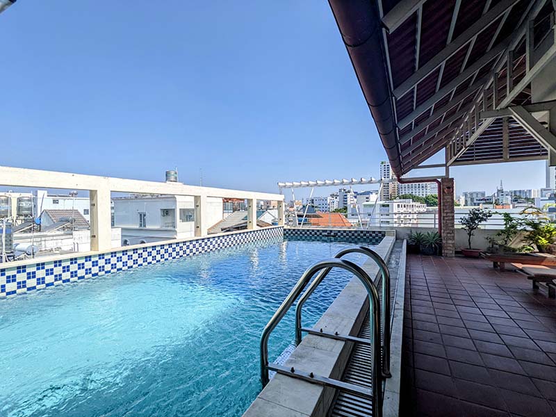 Two bedrooms serviced flat for rent on Hoang Dieu Street, Phu Nhuan District