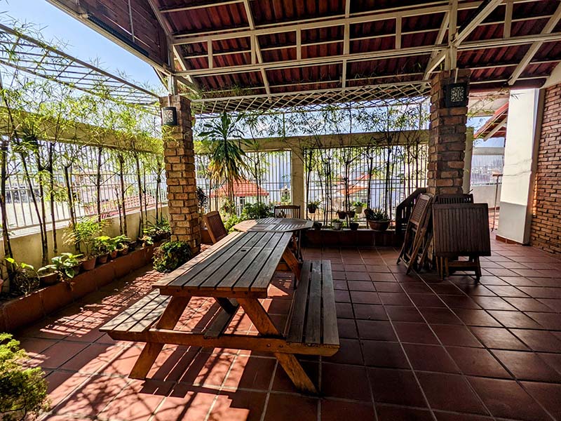 Two bedrooms serviced flat for rent on Hoang Dieu Street, Phu Nhuan District