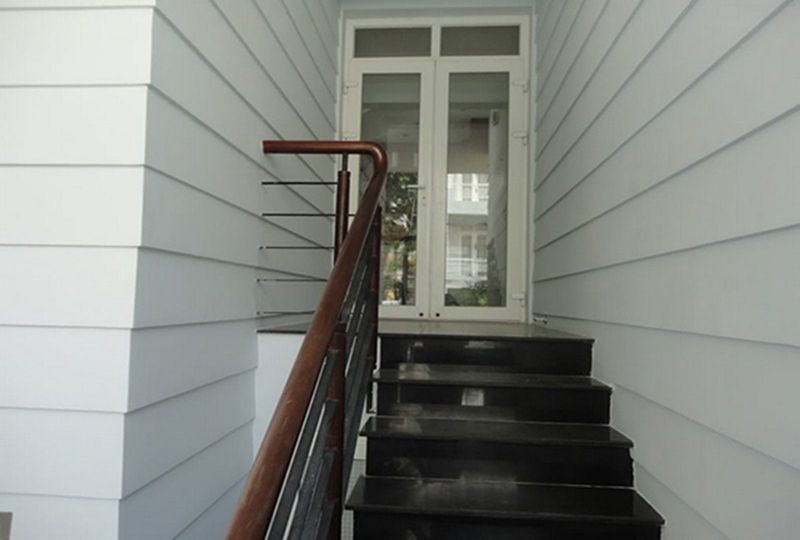Nice house for rent on Cach Mang Thang Tam street, Tan Binh District .
