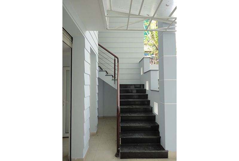 Nice house for rent on Cach Mang Thang Tam street, Tan Binh District .