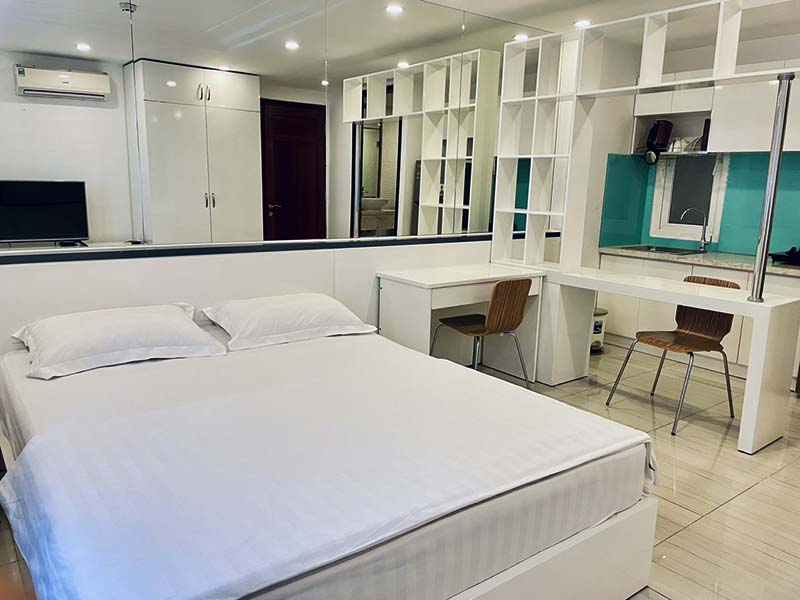 Studio serviced apartment rental on Nguyen Van Troi Street Phu Nhuan District