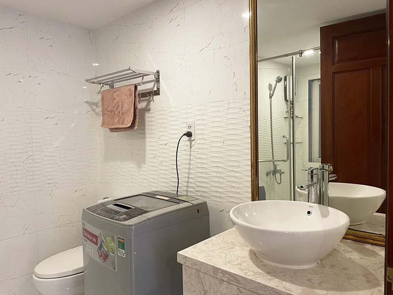 Studio serviced apartment rental on Nguyen Van Troi Street Phu Nhuan District