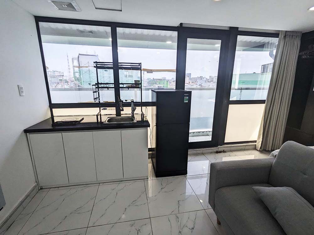 Bright studio serviced apartment on Nguyen Thong street District 3 Saigon for rent