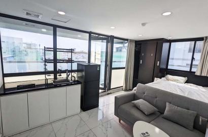 Bright studio serviced apartment on Nguyen Thong street District 3 Saigon for rent