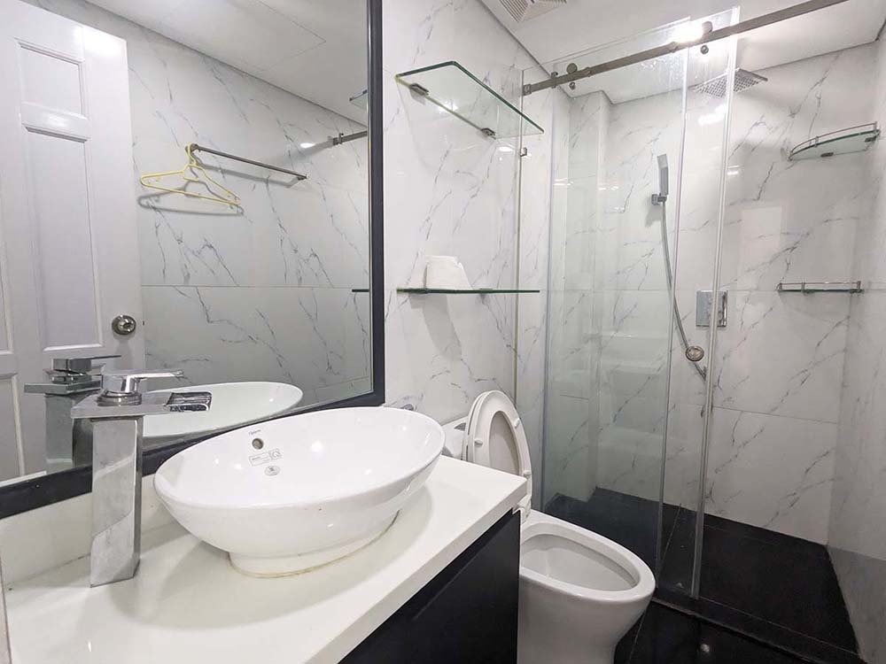 One bedroom serviced apartment for rent in District 3 next to Saigon Raiway Station