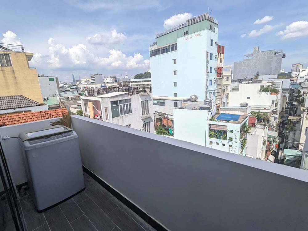 One bedroom serviced apartment for rent in District 3 next to Saigon Raiway Station