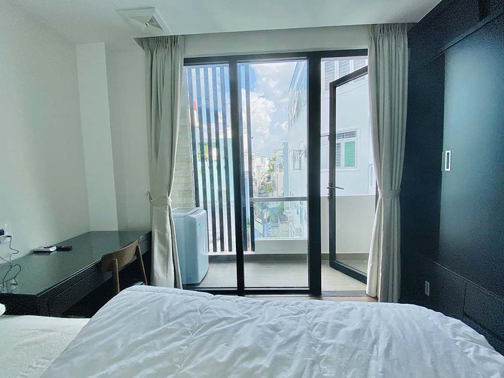 One bedroom serviced apartment for rent in District 3 next to Saigon Raiway Station