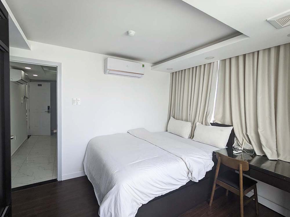 One bedroom serviced apartment for rent in District 3 next to Saigon Raiway Station
