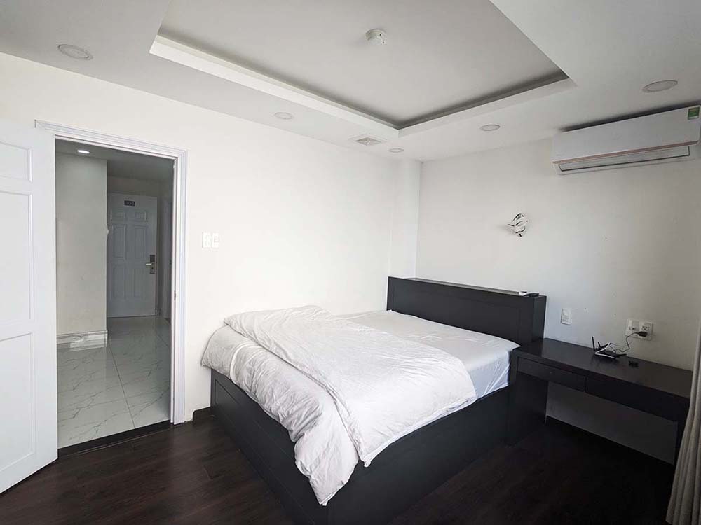 Privated single bedroom serviced apartment on Nguyen Duy Street Binh Thanh District for rent