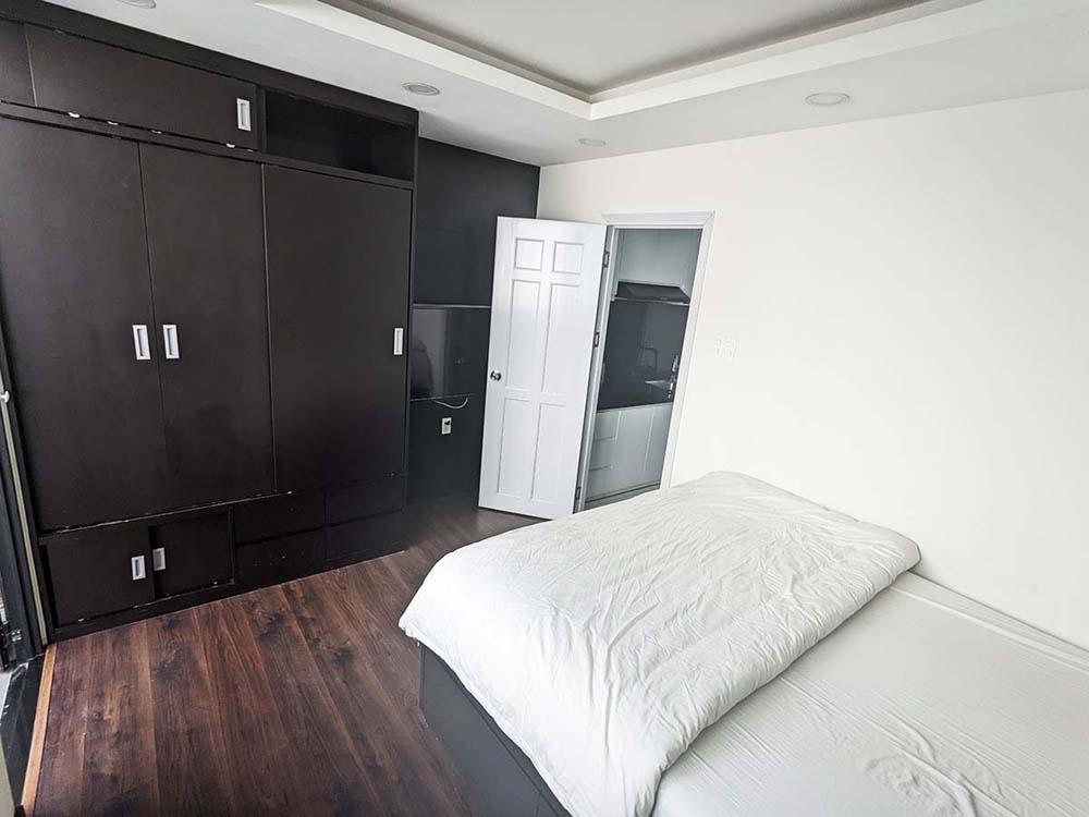 Privated single bedroom serviced apartment on Nguyen Duy Street Binh Thanh District for rent
