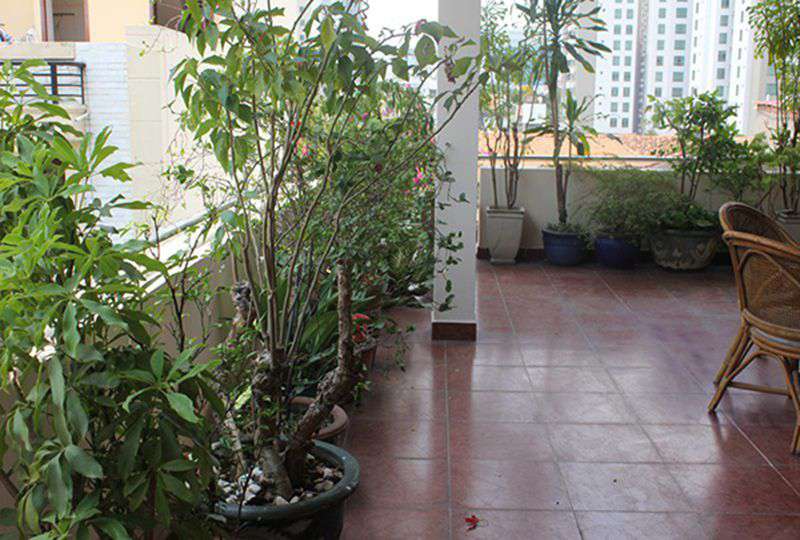 House for rent on Nguyen Thi Minh Khai street, District 1 .