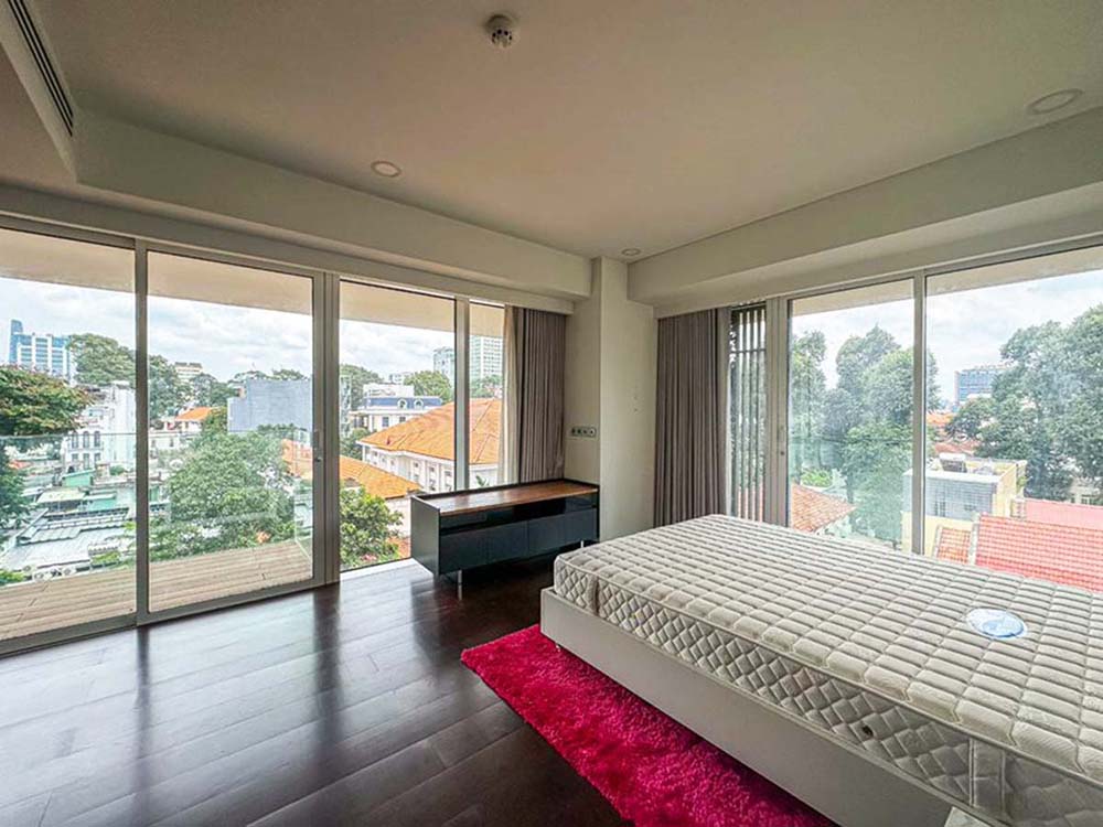 Modern duplex apartment for rent in District 3 Saigon City Center