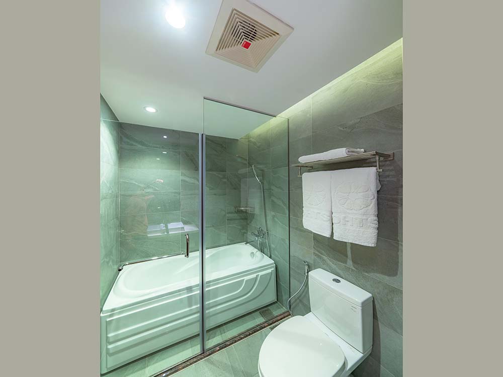 Luxury serviced apartment on Nguyen Van Troi Street, Phu Nhuan District for rent 