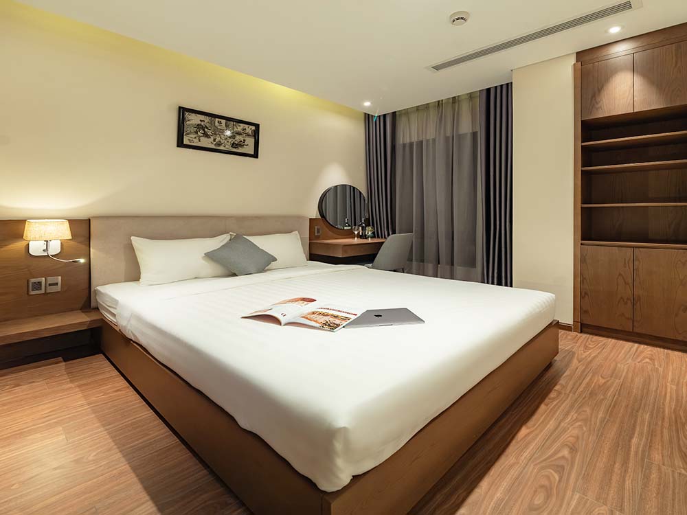 Cozy serviced apartment for rent on Nguyen Van Troi Street Phu Nhuan easy access to the Airport