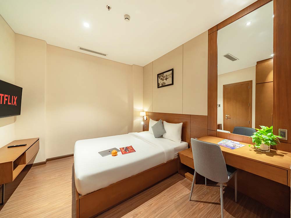 One bedrooms serviced apartment for rent on Nguyen Van Troi Street, Phu Nhuan District