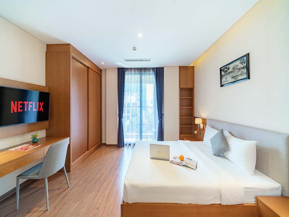 Nice serviced apartment for rent in Phu Nhuan District Saigon Nguyen Van Troi Street
