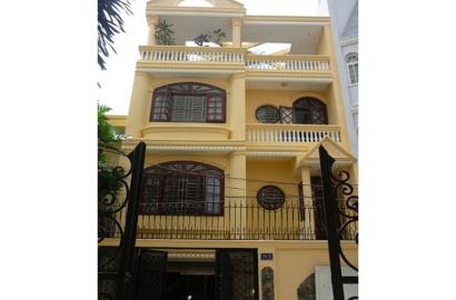 House for rent on Nguyen Huy Tuong street Binh Thanh district