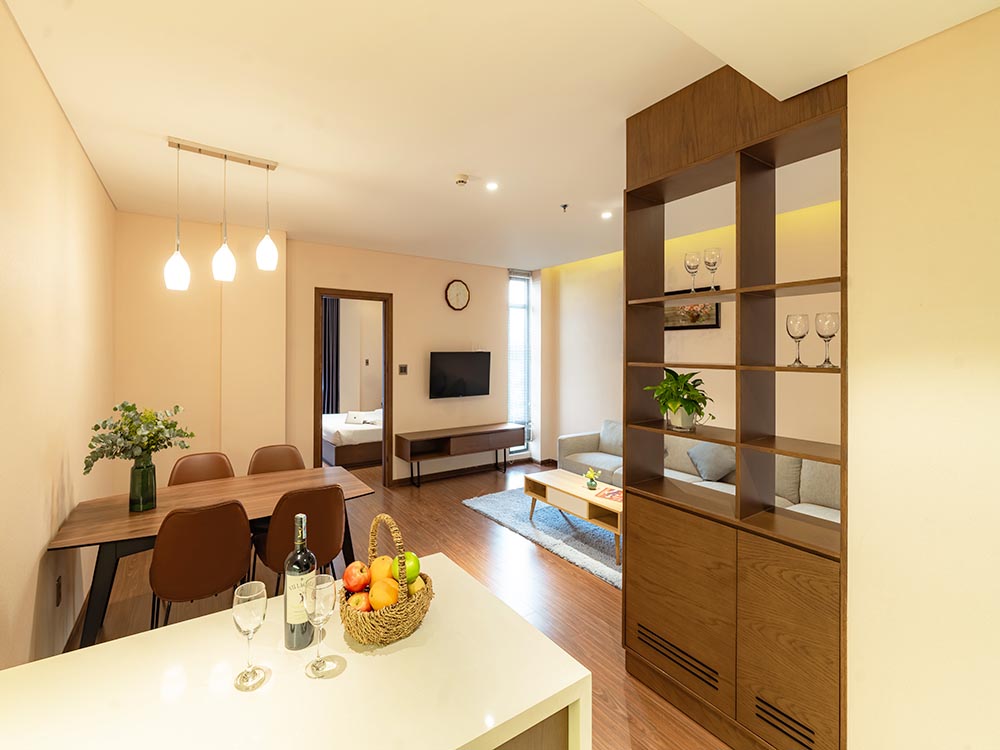 Luxury serviced apartment for rent on Nguyen Van Troi Street easy access to Tan Son Nhat Airport