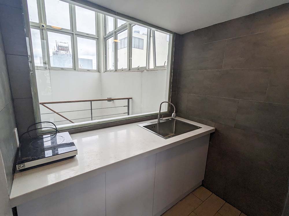 Windy loft serviced apartment for lease in Binh Thanh District Nguyen Gia Tri Street