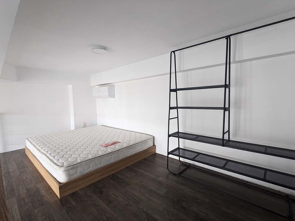 Windy loft serviced apartment for lease in Binh Thanh District Nguyen Gia Tri Street