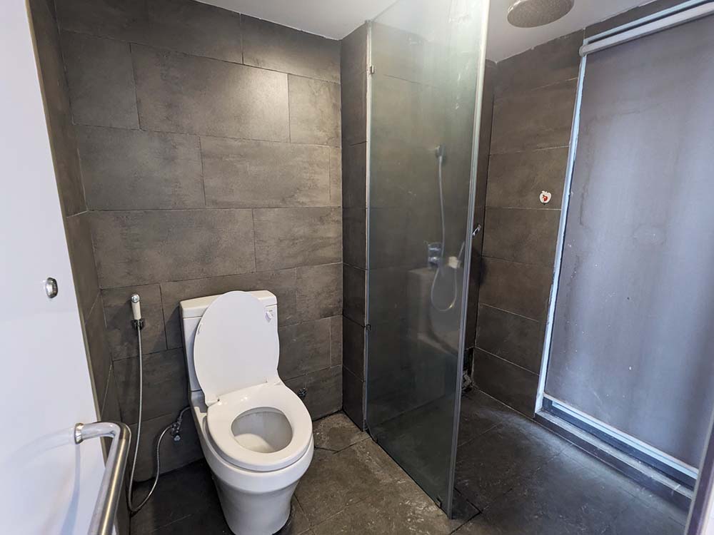 Windy loft serviced apartment for lease in Binh Thanh District Nguyen Gia Tri Street