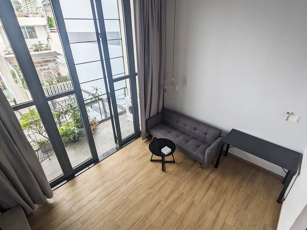 Windy loft serviced apartment for lease in Binh Thanh District Nguyen Gia Tri Street
