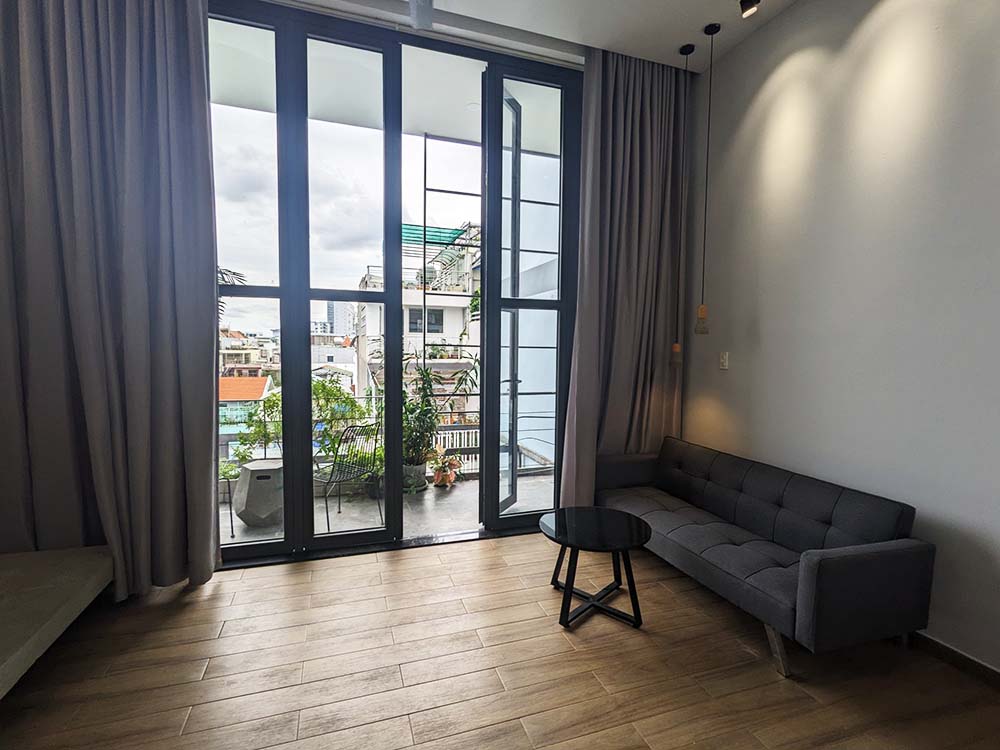 Windy loft serviced apartment for lease in Binh Thanh District Nguyen Gia Tri Street