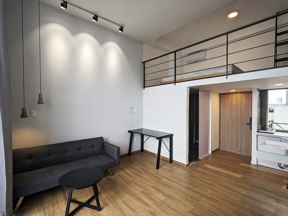 Windy loft serviced apartment for lease in Binh Thanh District Nguyen Gia Tri Street