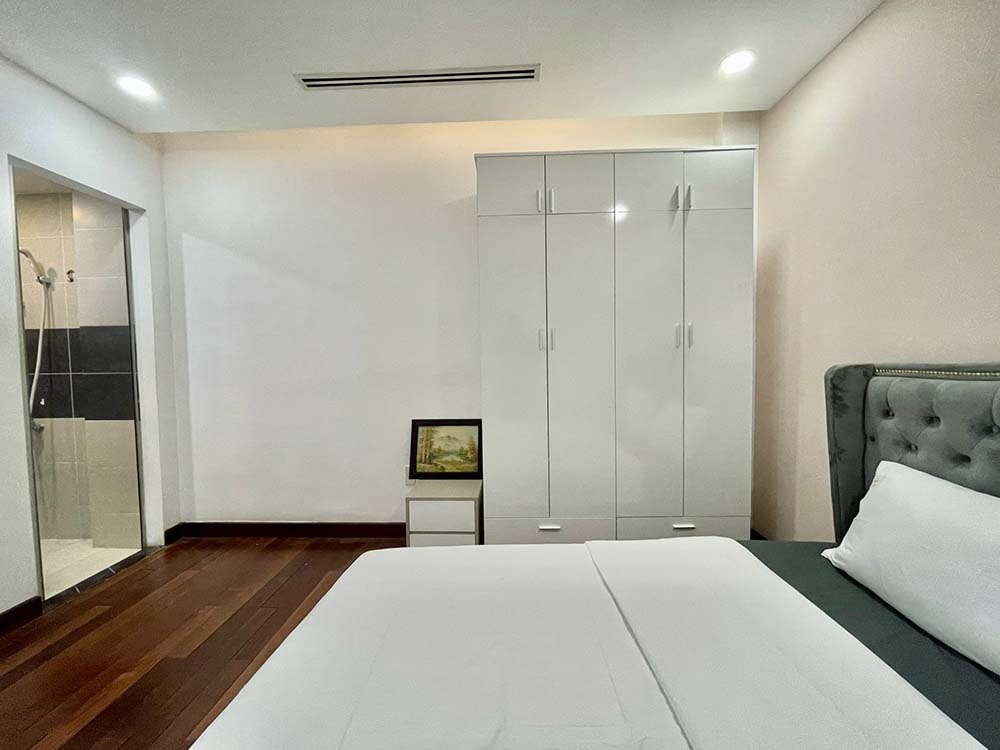 Two bedrooms serviced apartment for lease on Nguyen Binh Khiem St Ben Nghe Ward, District 1