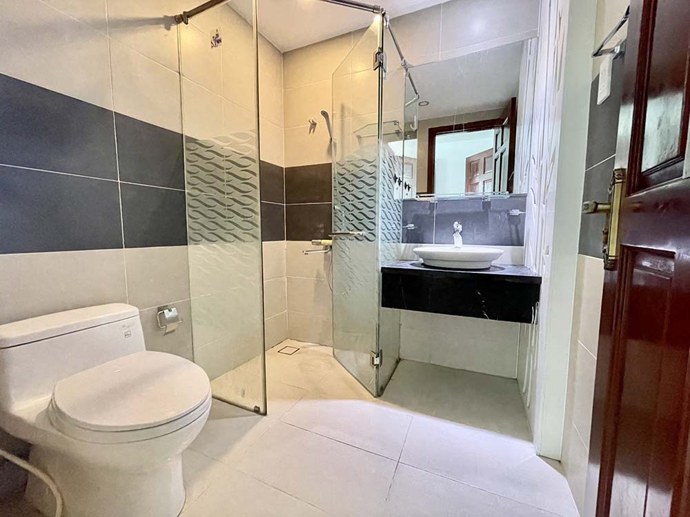 Two bedrooms serviced apartment for lease on Nguyen Binh Khiem St Ben Nghe Ward, District 1