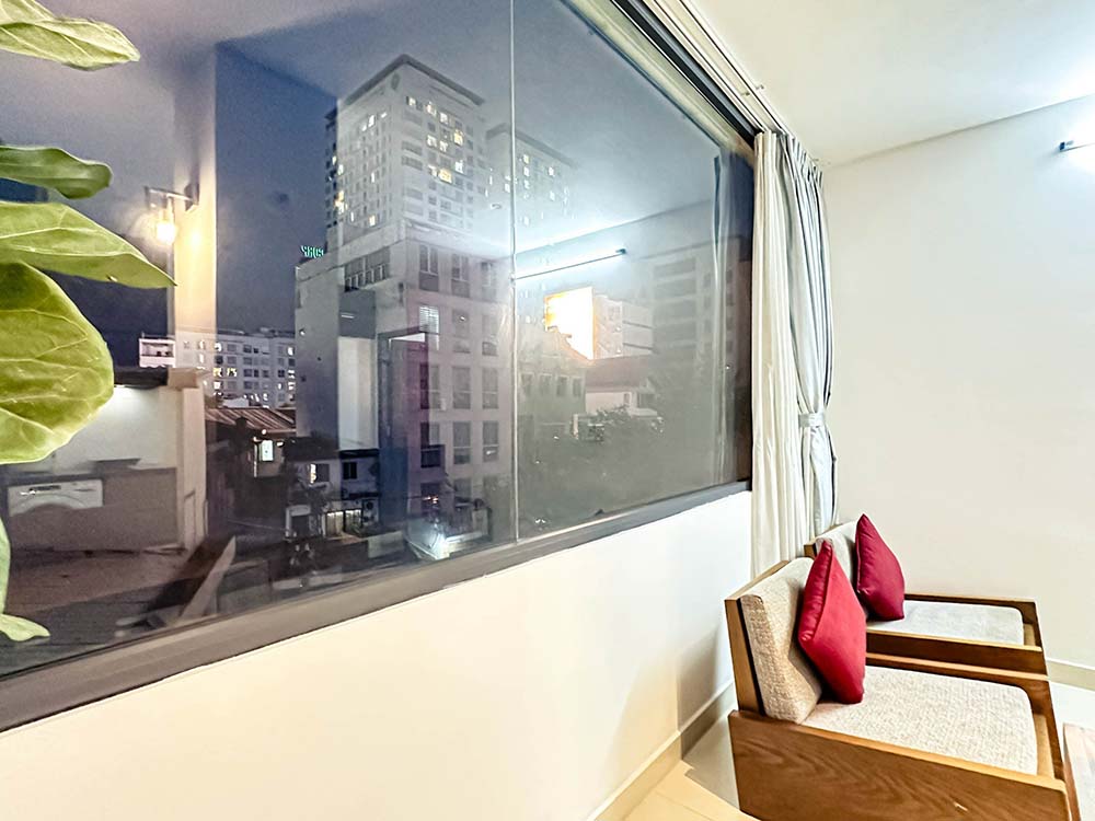 Two bedroom serviced apartment renting on Nguyen Van Troi St, Phu Nhuan Dist