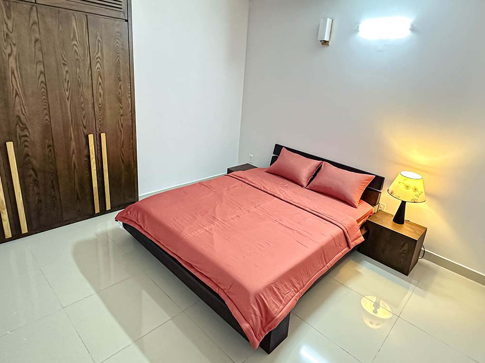 Two bedroom serviced apartment renting on Nguyen Van Troi St, Phu Nhuan Dist
