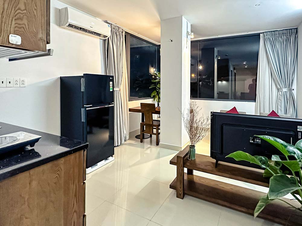 Two bedroom serviced apartment renting on Nguyen Van Troi St, Phu Nhuan Dist