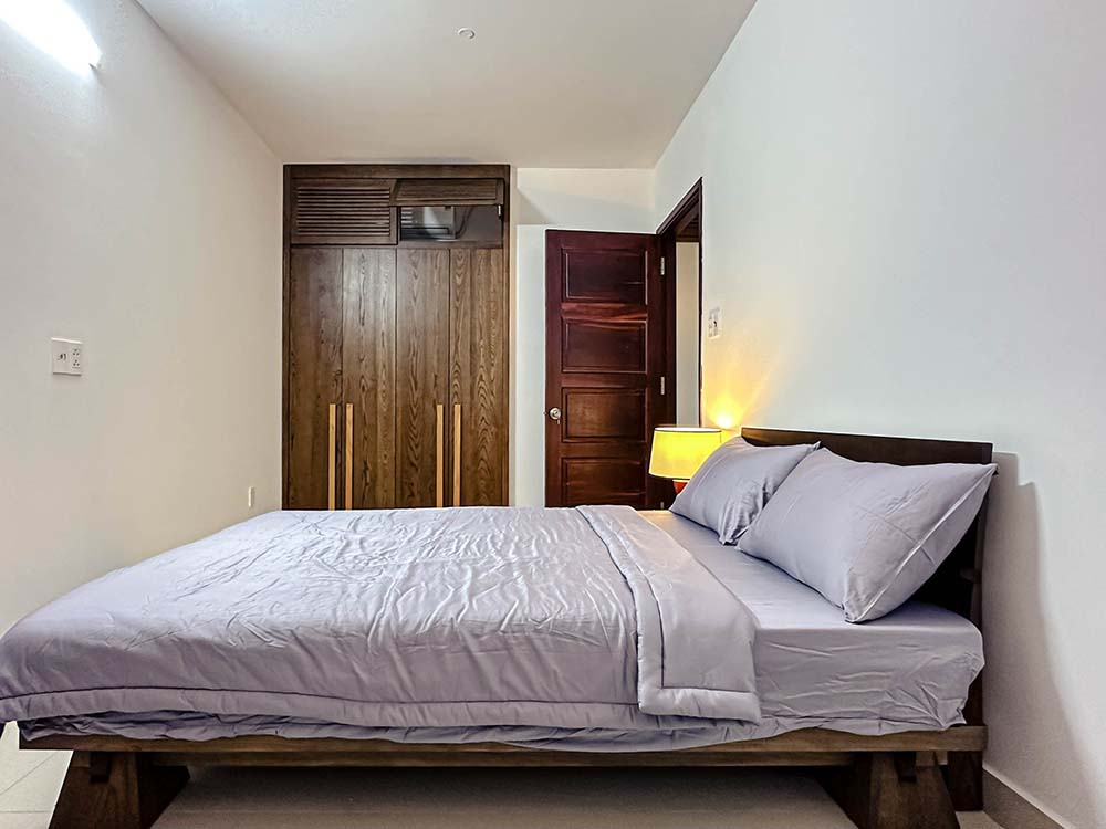 Two bedroom serviced apartment renting on Nguyen Van Troi St, Phu Nhuan Dist