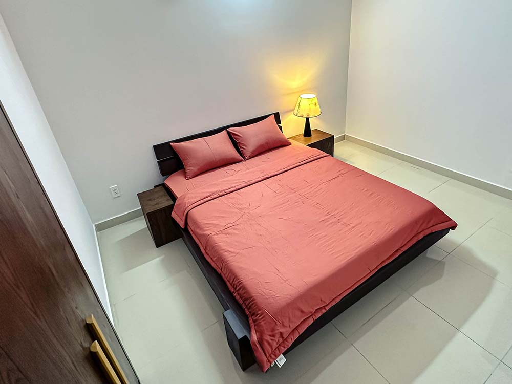 Two bedroom serviced apartment renting on Nguyen Van Troi St, Phu Nhuan Dist