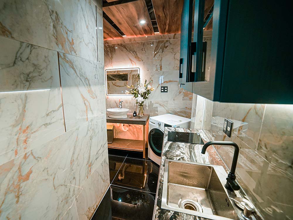 Nice serviced apartment for rent next to Ben Thanh Market, Ton That Tung Street, District 1