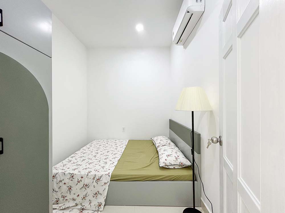 Bright-light serviced apartment for lease in Binh Thanh District Tran Binh Trong St