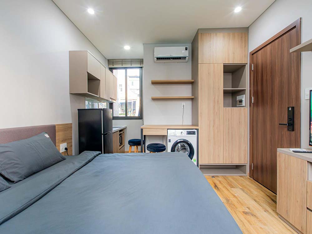 Studio apartment for lease on Ba Huyen Thanh Quan Street District 3