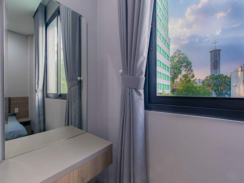 Studio apartment for lease on Ba Huyen Thanh Quan Street District 3