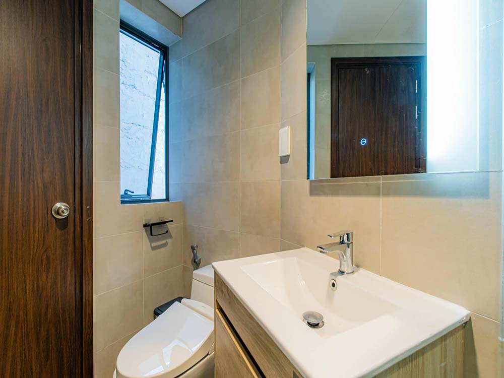 Studio apartment for lease on Ba Huyen Thanh Quan Street District 3