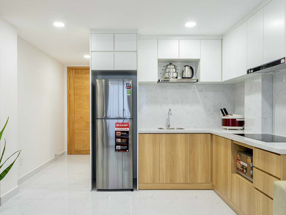 One bedroom serviced apartment for lease in District 1 next to Ben Thanh Market.