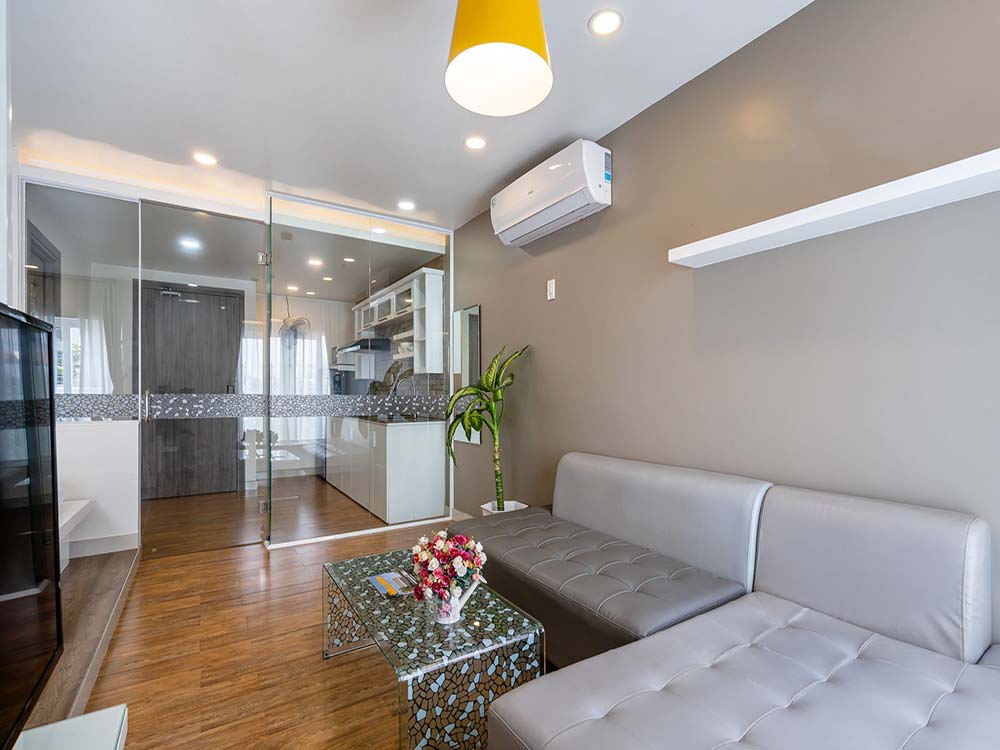 Luxury serviced apartment for rent on Hoang Dieu Street, Phu Nhuan District