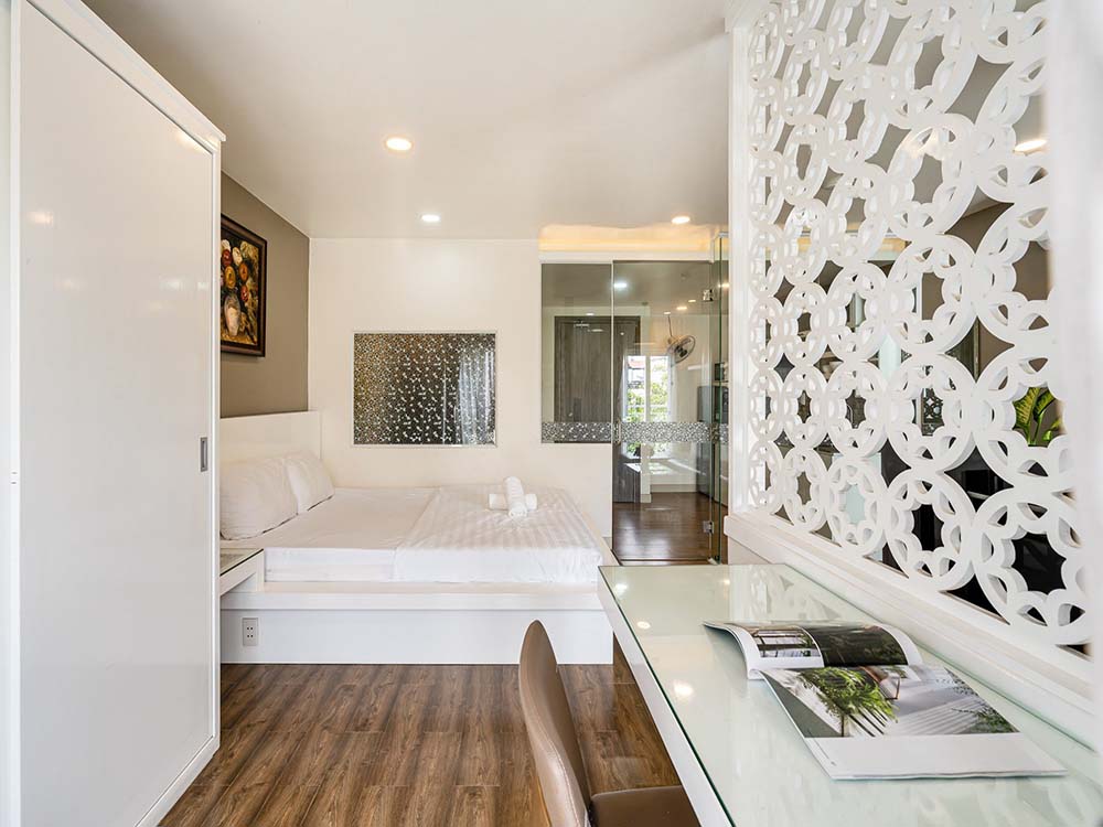 Luxury serviced apartment for rent on Hoang Dieu Street, Phu Nhuan District