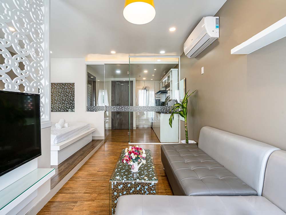 Luxury serviced apartment for rent on Hoang Dieu Street, Phu Nhuan District