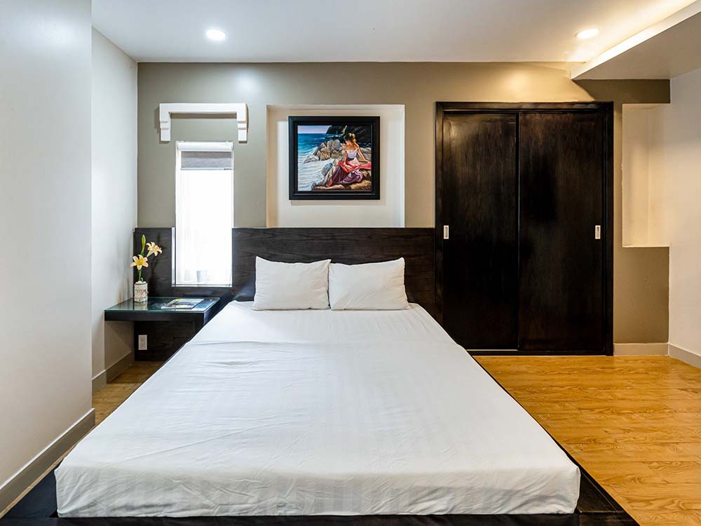 Elegant serviced apartment leasing in Phu Nhuan District Hoang Dieu Street