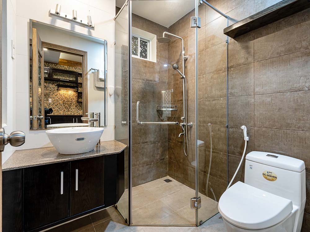 Elegant serviced apartment leasing in Phu Nhuan District Hoang Dieu Street