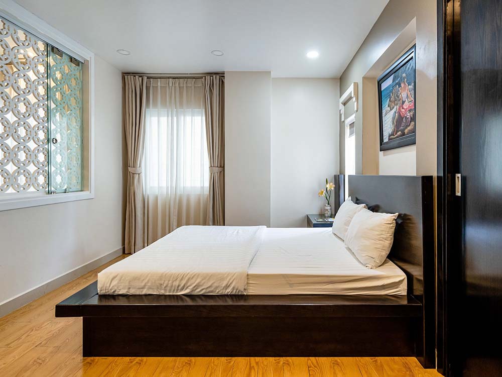 Elegant serviced apartment leasing in Phu Nhuan District Hoang Dieu Street