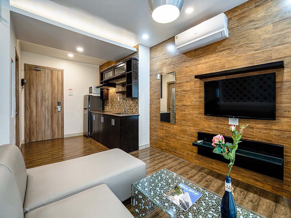 Elegant serviced apartment leasing in Phu Nhuan District Hoang Dieu Street